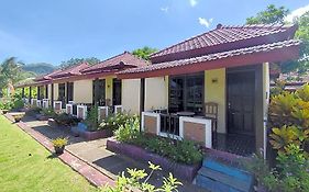 Parai Beach Resort Telengria